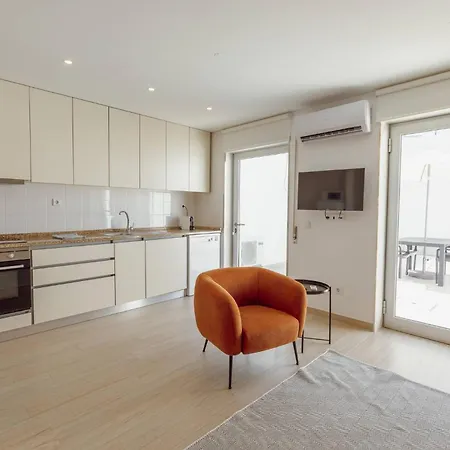 Stylish With Terrace By Hosty Apartment Porto