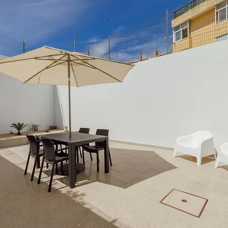 Apartment Stylish With Terrace By Hosty Porto